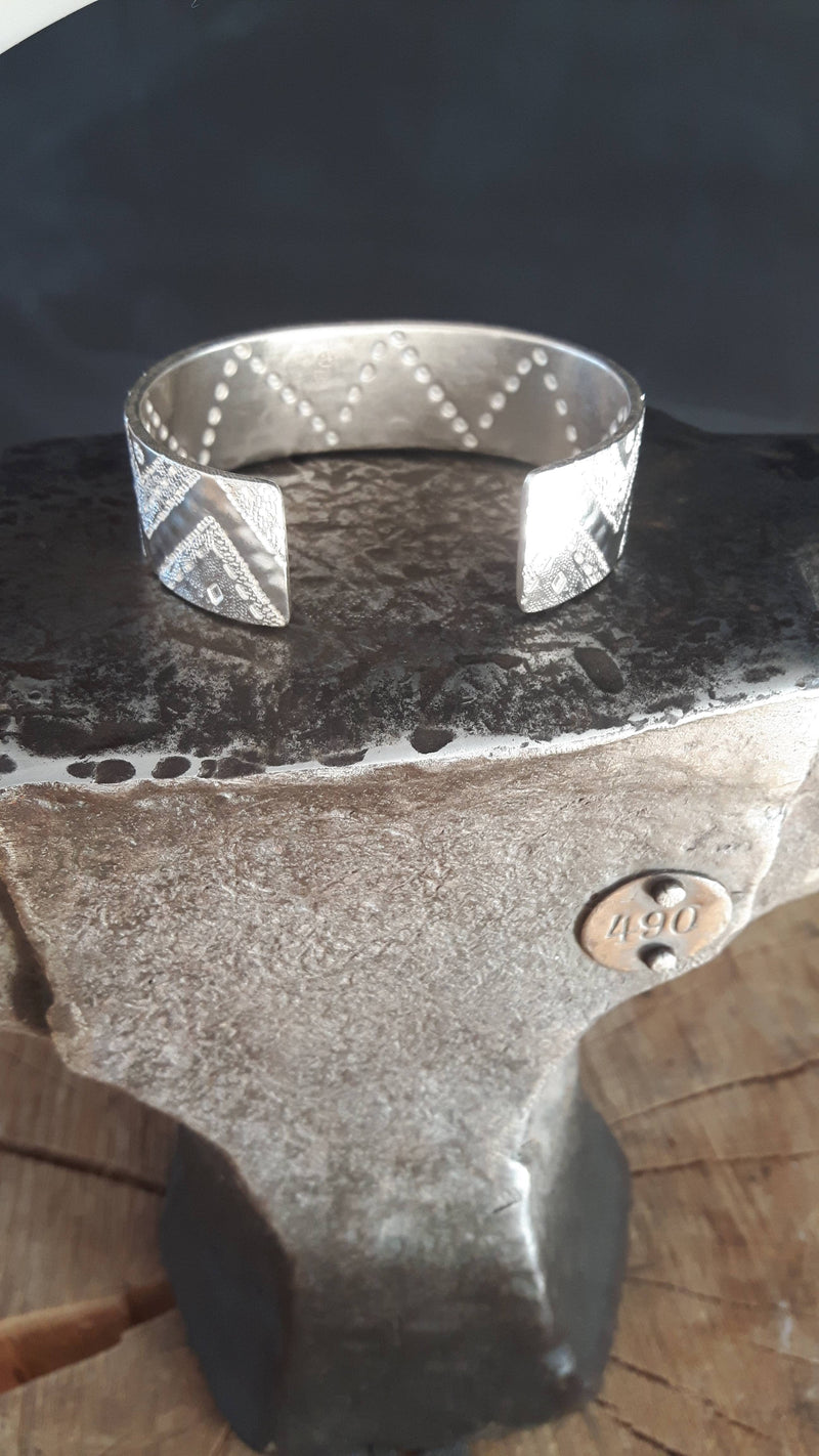 ShannonMaureenJewelry sterling silver cuff, Hammered Cuff, Zig Zag cuff Zigzag wide Cuff