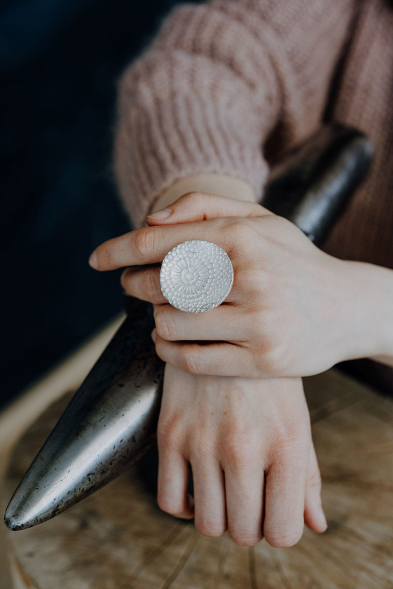 Chrysanthemum Ring XL
